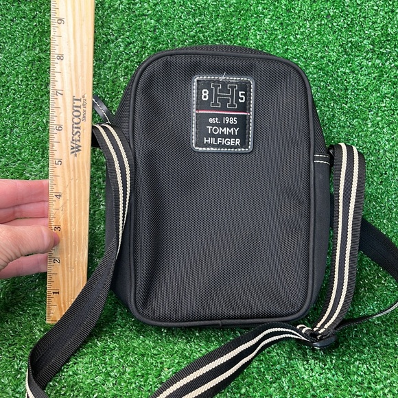 Tommy Hilfiger Nylon Unisex Crossbody Bag/OS adjustable strap - Picture 6 of 6